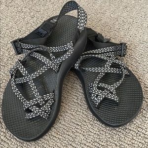 Chacos size 5